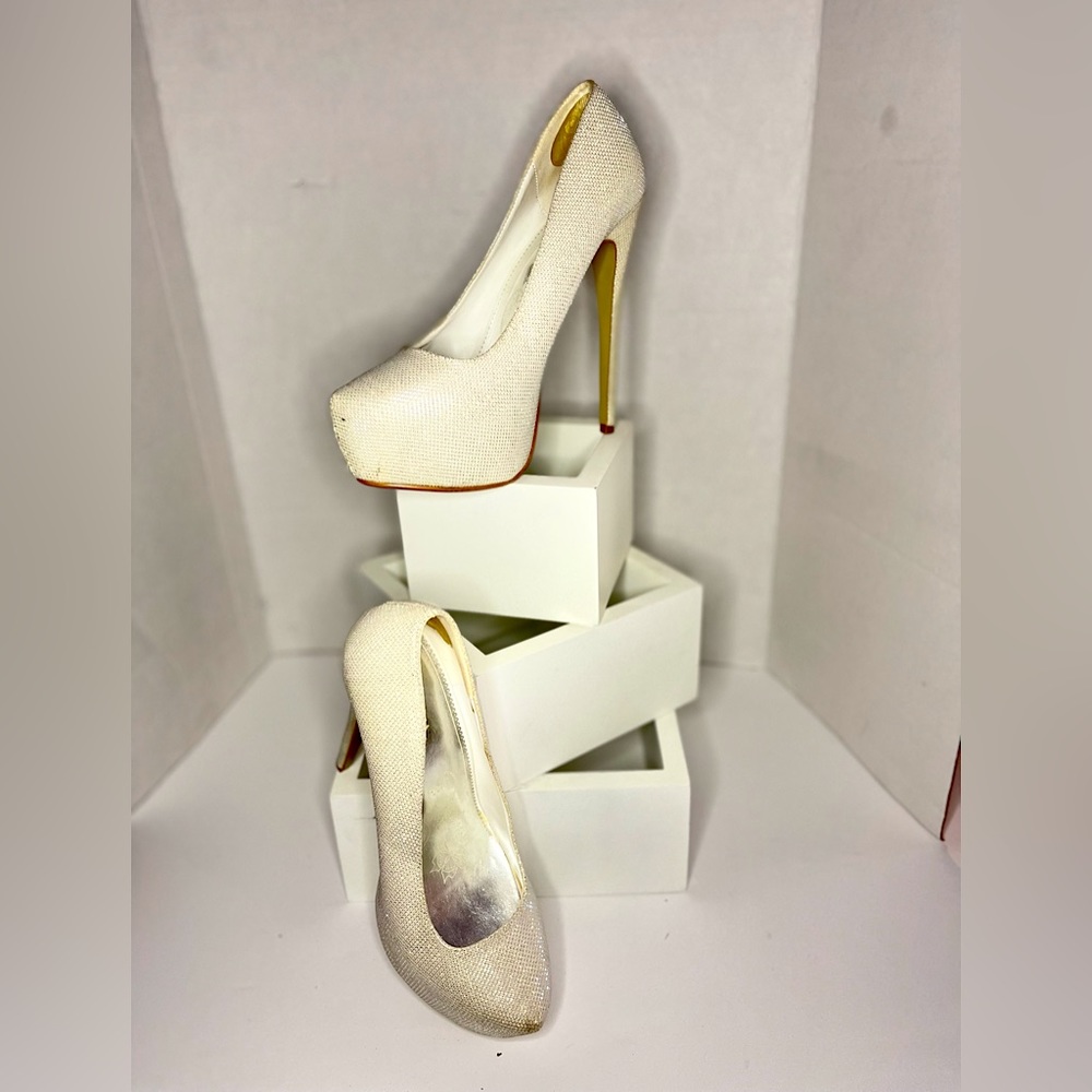 Lasonia - Sparkling cream Platform Stilettos - Size 9